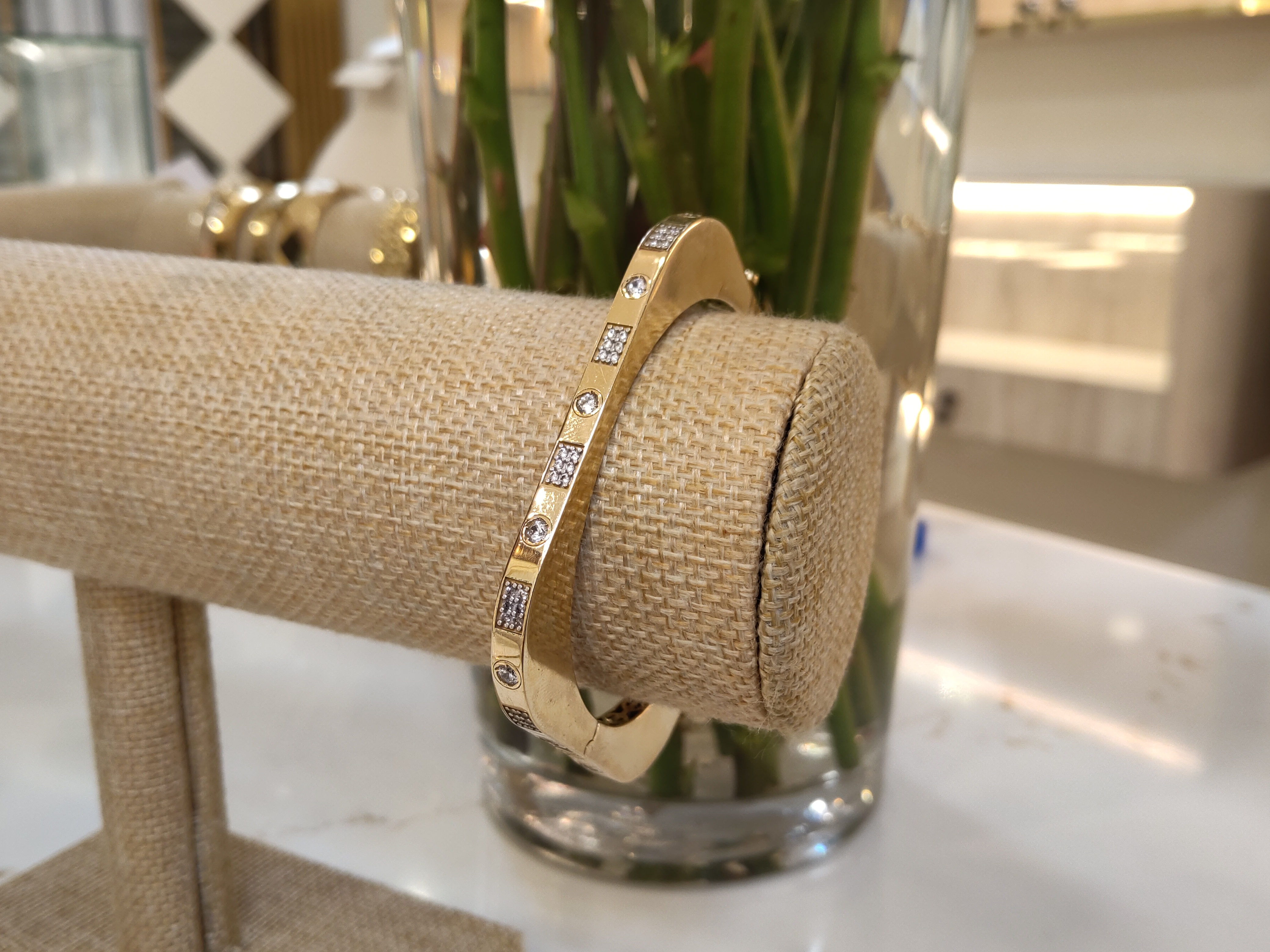 BRAZALETE BISAGRA ORO 14K 23.5G